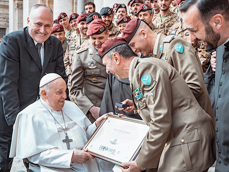 Papa Francesco incontra i militari di “Strade Sicure”