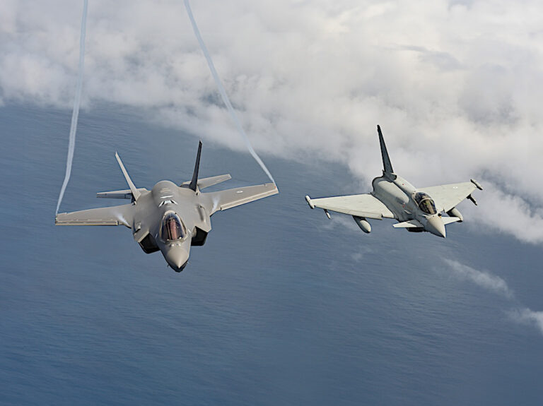 Difesa: venerdì 28 marzo a Pratica di Mare la cerimonia per il 102° Anniversario dell’Aeronautica Militare