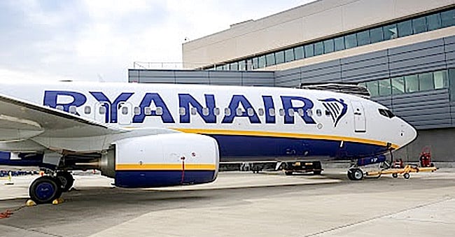 Il 737 800 NG di Ryanair (foto Boeing)