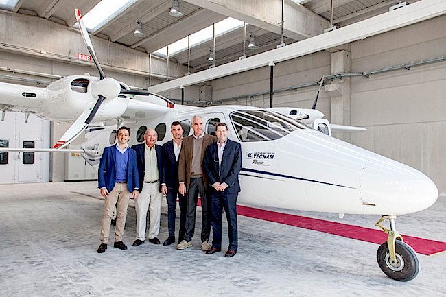 Tecnam P2012-ro-web-810x540