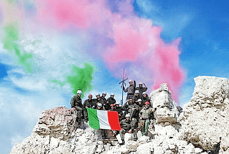 Gli Alpini sulla Cima Grande di Lavaredo (Esercito Italiano)