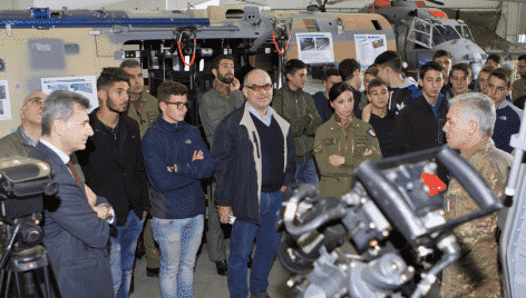 L’Esercito incontra gli studenti a Viterbo (Esercito Italiano)