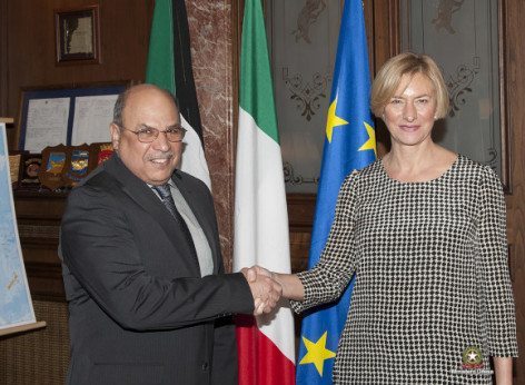 Italia – Kuwait : il Ministro Pinotti incontra il Vice Primo Ministro e Ministro della Difesa dello Stato del Kuwait, Lt.Gen. Sheikh Khaled AL-JARRAH AL SABAH (Difesa.it)