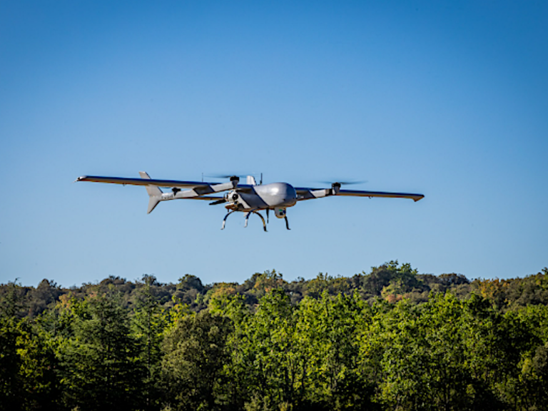 Le forze armate francesi ordinano il drone Airbus U050 Capa-X