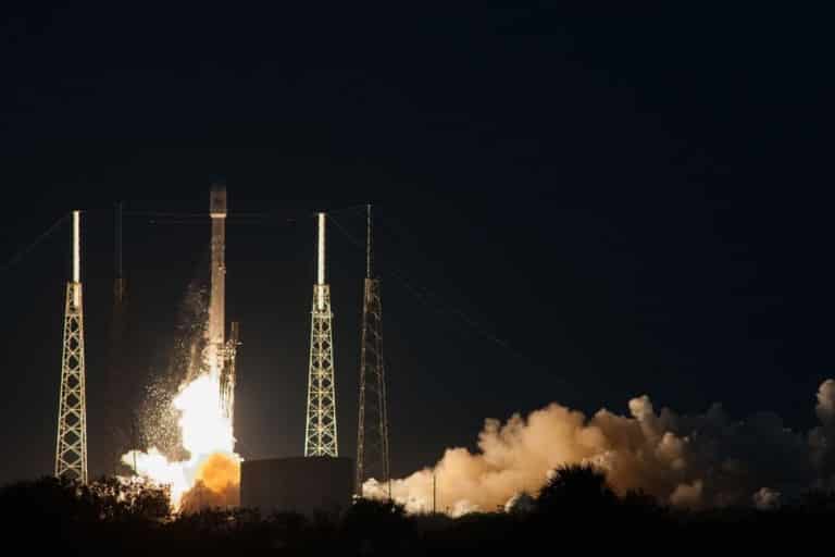 SpaceX porterà i turisti sulla Luna, primo viaggio nel 2018 (DIRE.it)