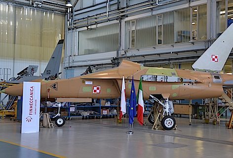 Finmeccanica: al via l’assemblaggio finale dei primi due velivoli M-346 per la Forza Aerea polacca