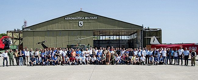 foto di gruppo dei partecipanti