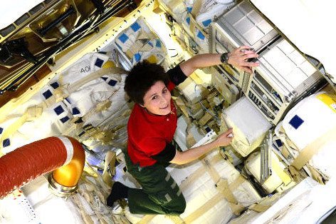 @AstroSamantha: “Mi sento un po’ extraterrestre”