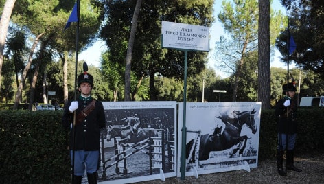 Targa ricordo per i fratelli d’Inzeo (Esercito Italiano)