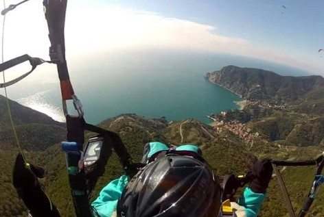 La costa ligure, in vista di Monterosso (foto Vitali)