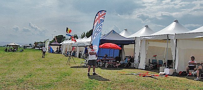 ogni-nazionale-ha-il-proprio-gazebo-sul-campo-2