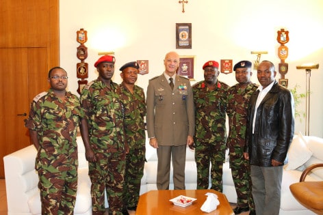 Visita di una Delegazione del Kenya  (Esercito Italiano)