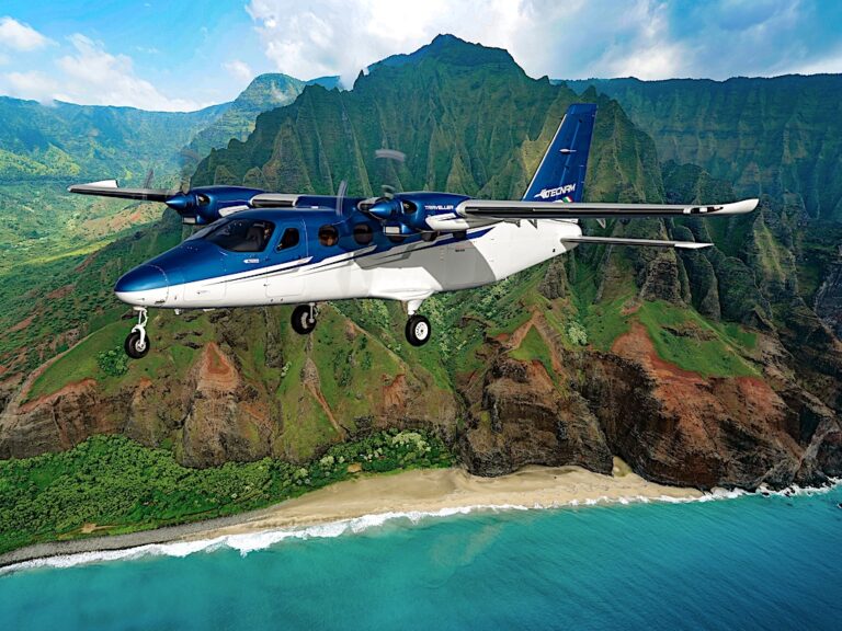 Il secondo Tecnam P2012 Traveller della Pacific Air Charter Inc. atterra alle Hawaii