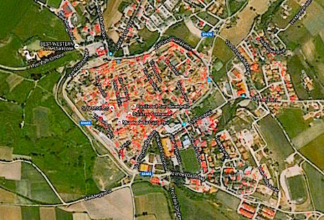 Terremoto Italia centrale: Norcia, ecco i danni visti dal satellite (Agenzia Dire)